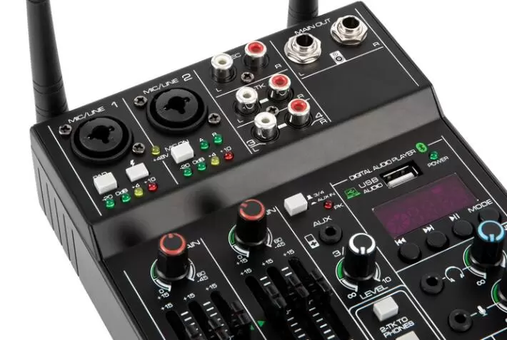 4CH Sound Mixer 4 Channels Compact Studio Mixer USB Audio Wireless Microphone